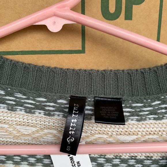 Adorable khaki wool sweater - Picture 2 of 3